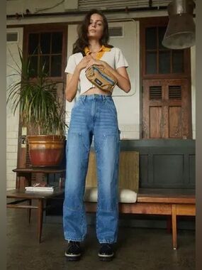 Urban Outfitters BDG Blue High Rise Carpenter Denim Jeans Size 28 90s Utility